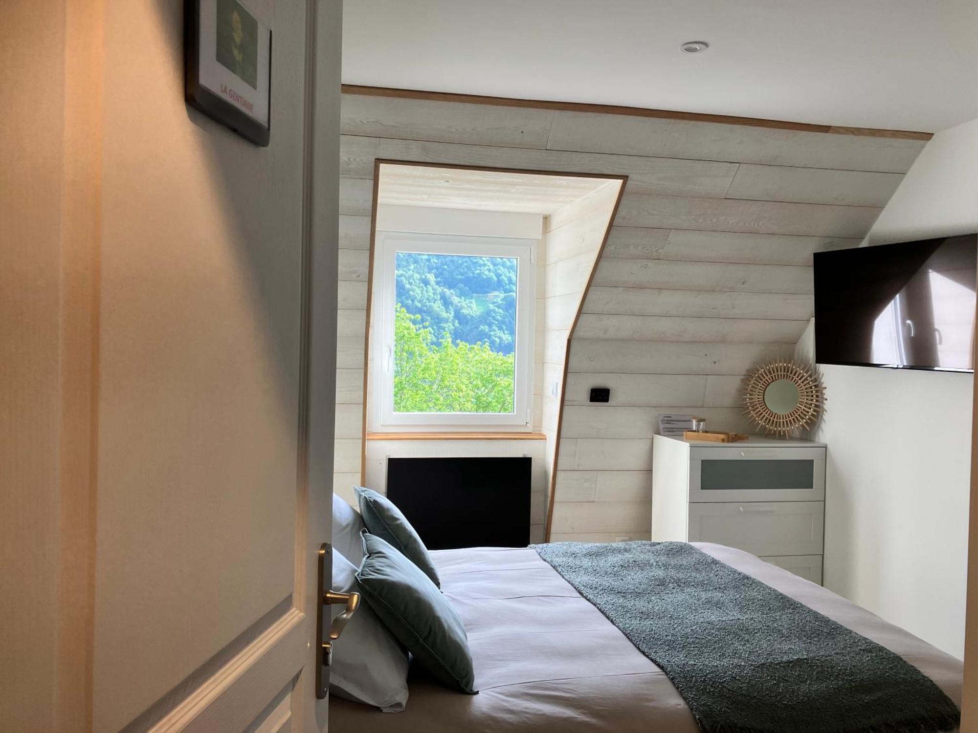 Bed and Breakfast La Gentiane Le Falgoux Exterior foto